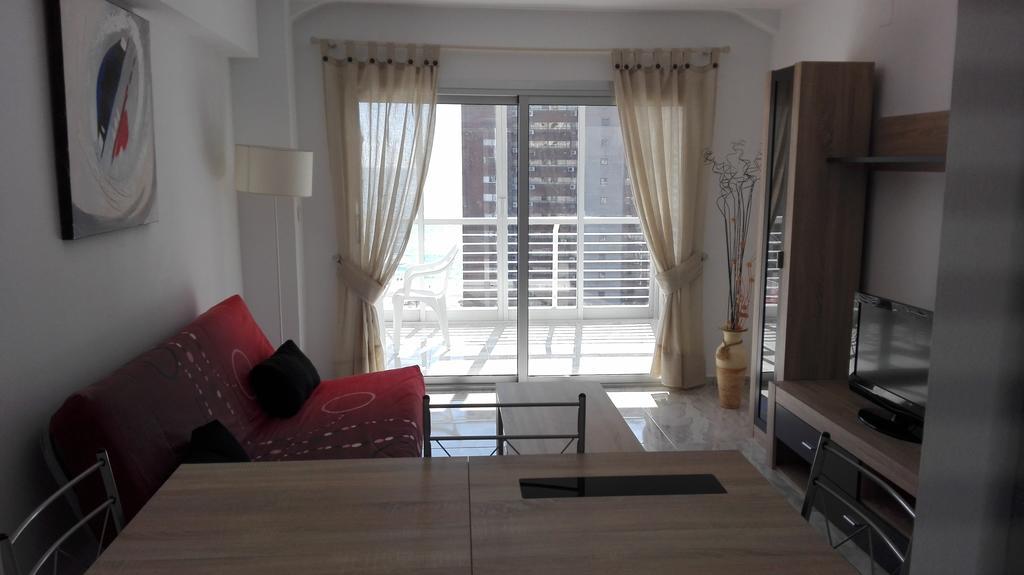 Apartamentos Los Caballos เบนิดอร์ม ภายนอก รูปภาพ