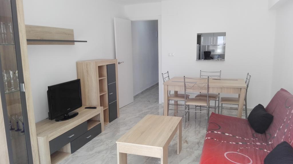 Apartamentos Los Caballos เบนิดอร์ม ภายนอก รูปภาพ