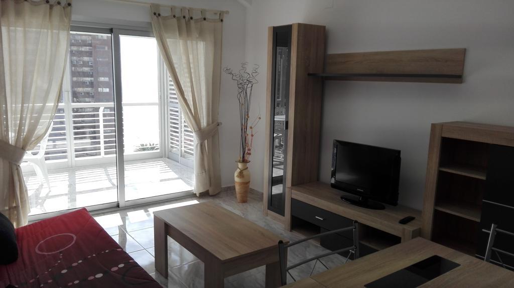 Apartamentos Los Caballos เบนิดอร์ม ภายนอก รูปภาพ