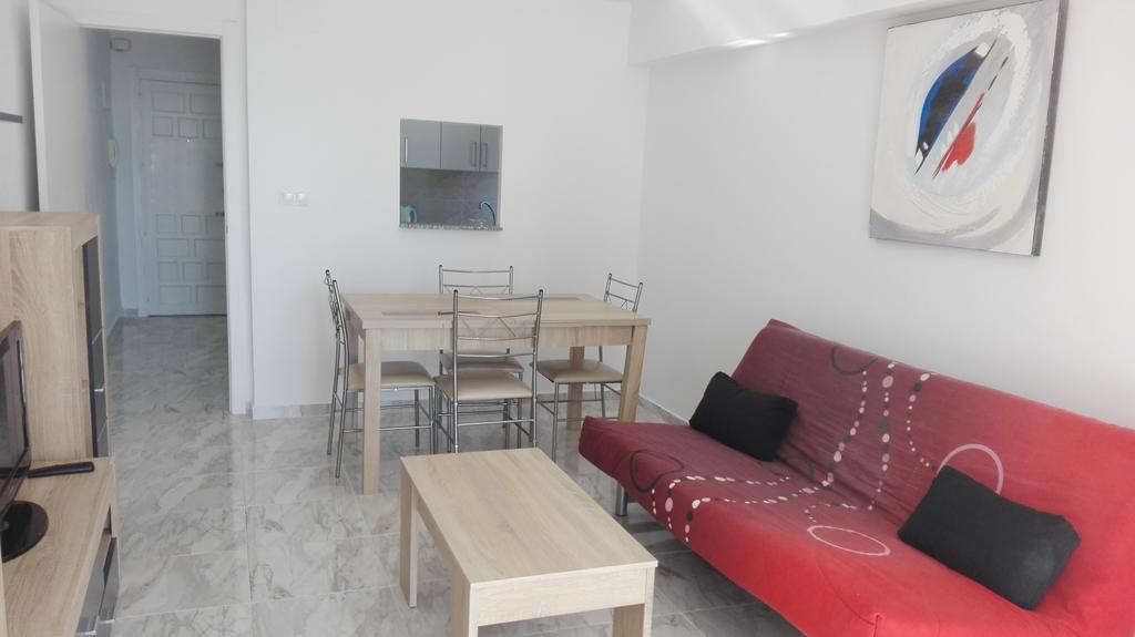 Apartamentos Los Caballos เบนิดอร์ม ภายนอก รูปภาพ